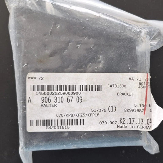 Mercedes W906 Trailer Coupling Bracket A9063106709